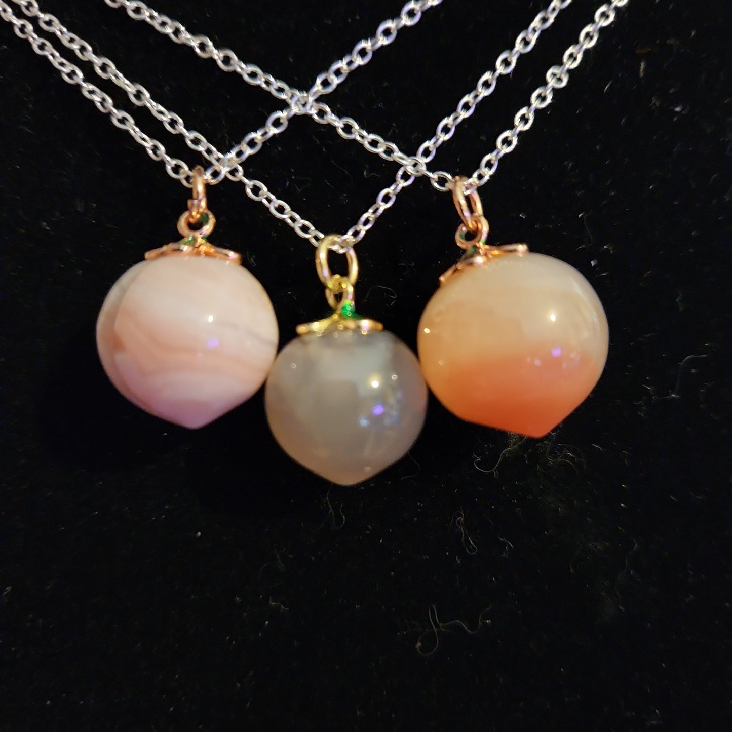 Agate peach pendant necklace