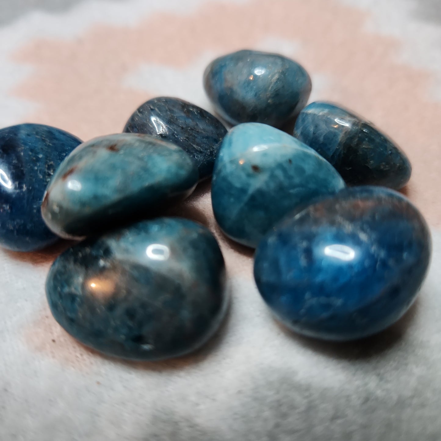 Blue apatite tumble