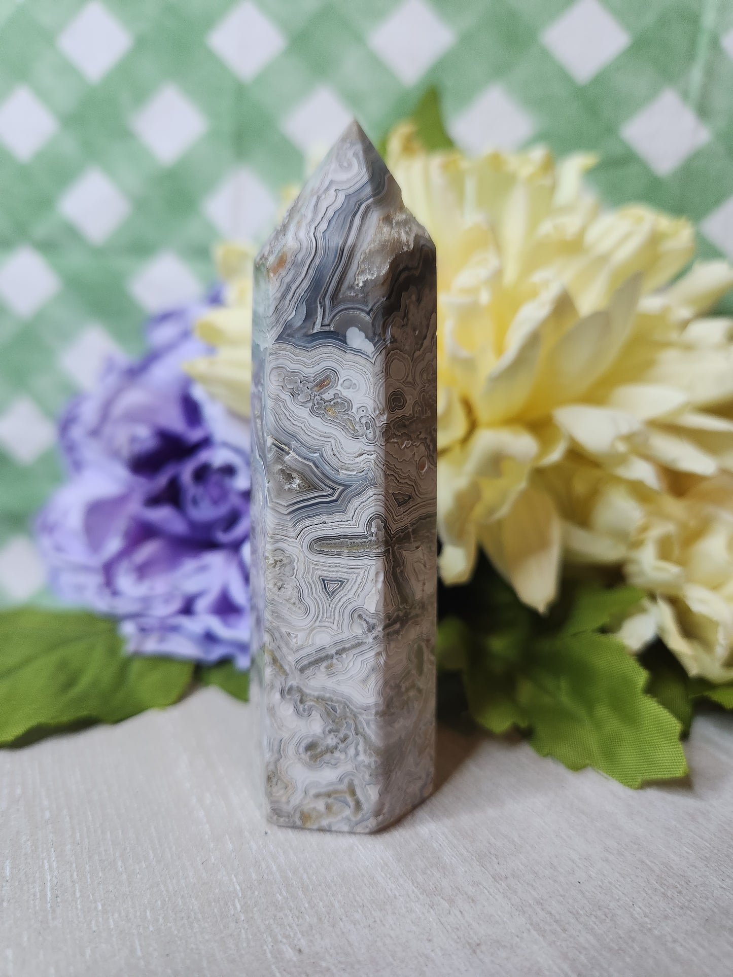Mexican crazy lace agate tower (D)
