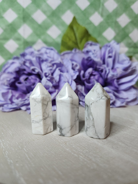 Howlite mini tower