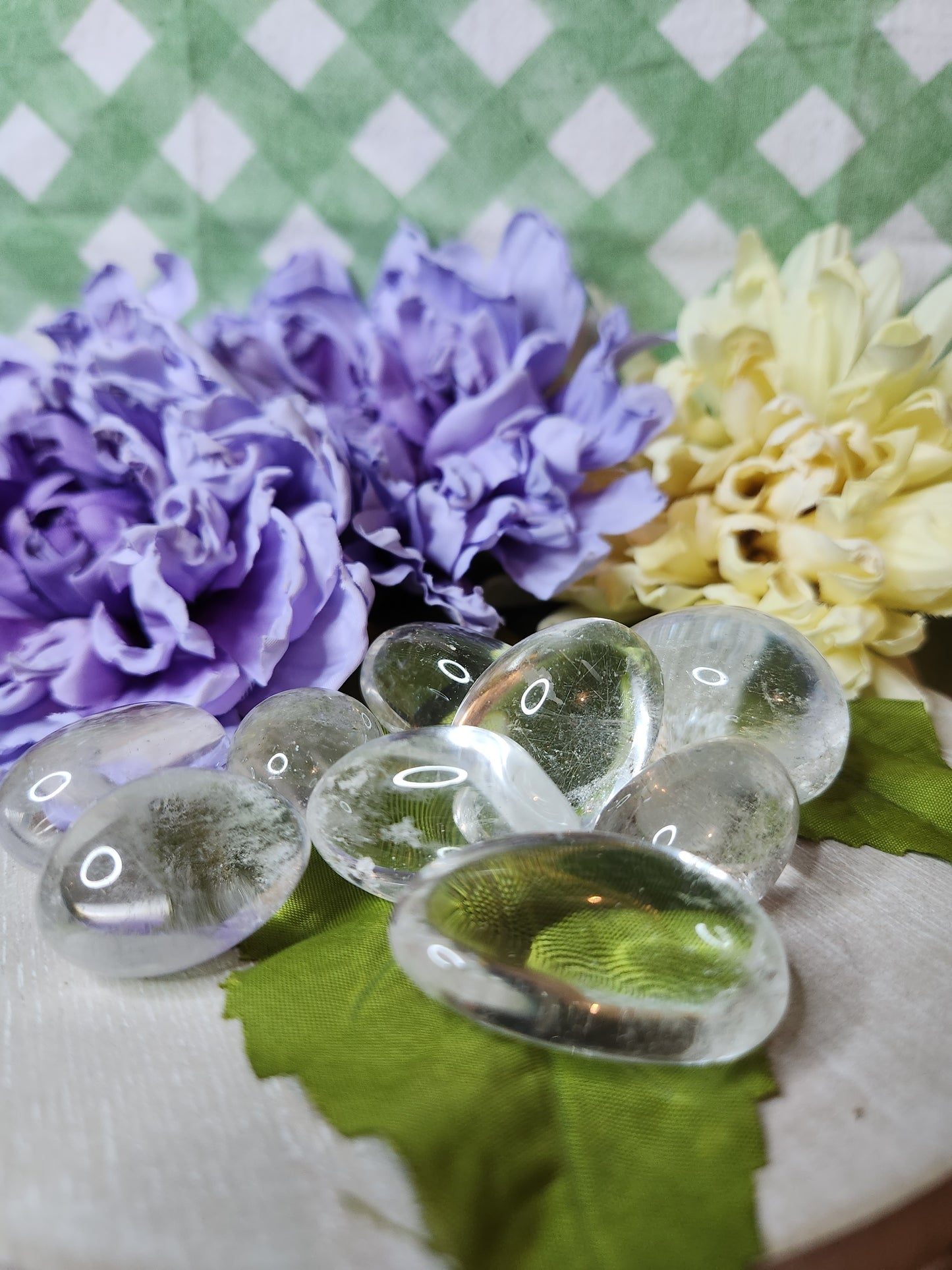Clear quartz tumble