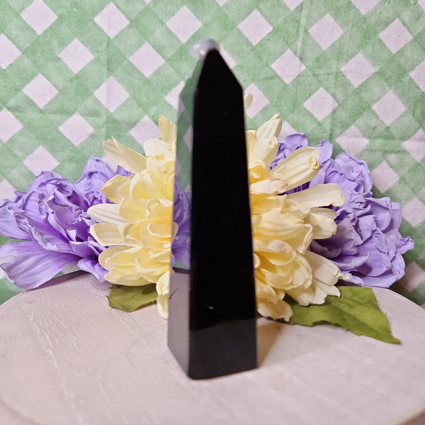 Black obsidian tower (b)