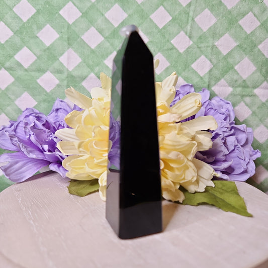 Black obsidian tower (b)