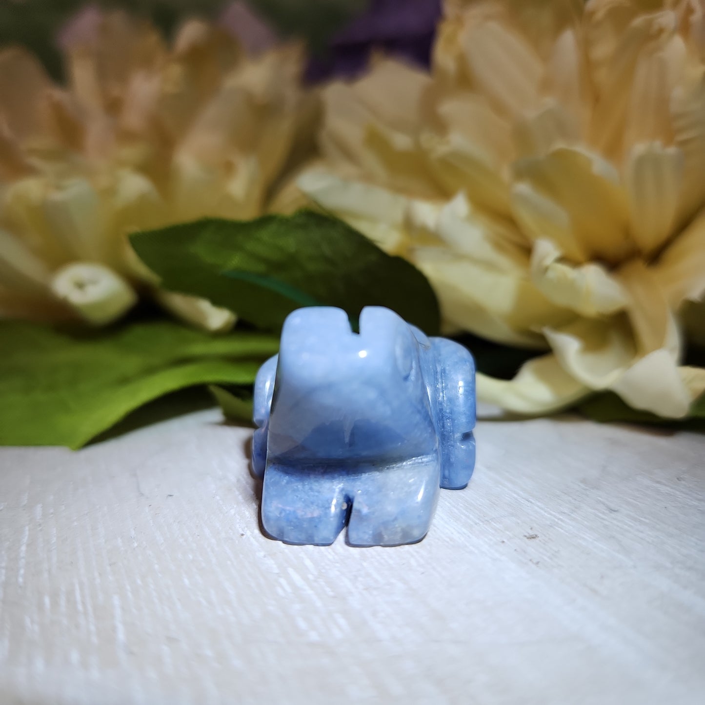 Blue aventurine frog carving