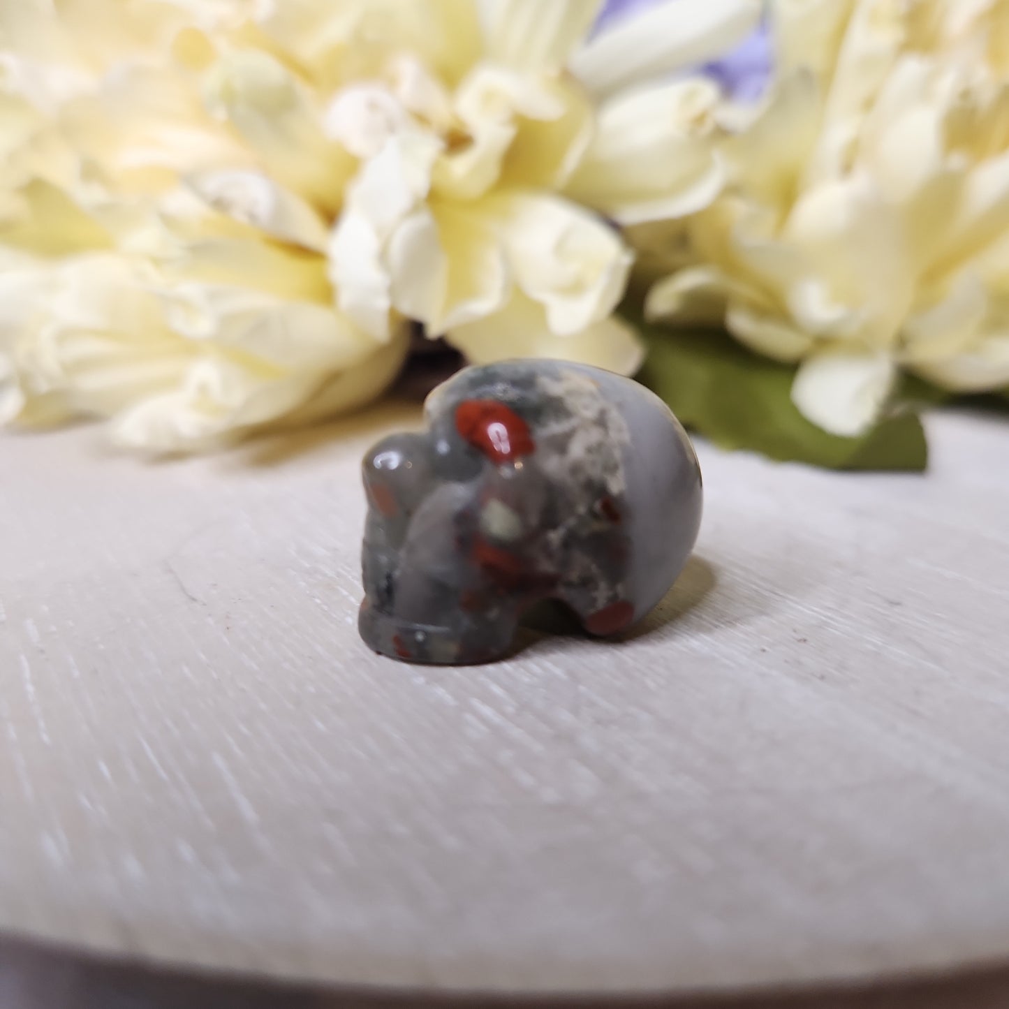 African bloodstone mini skull carving