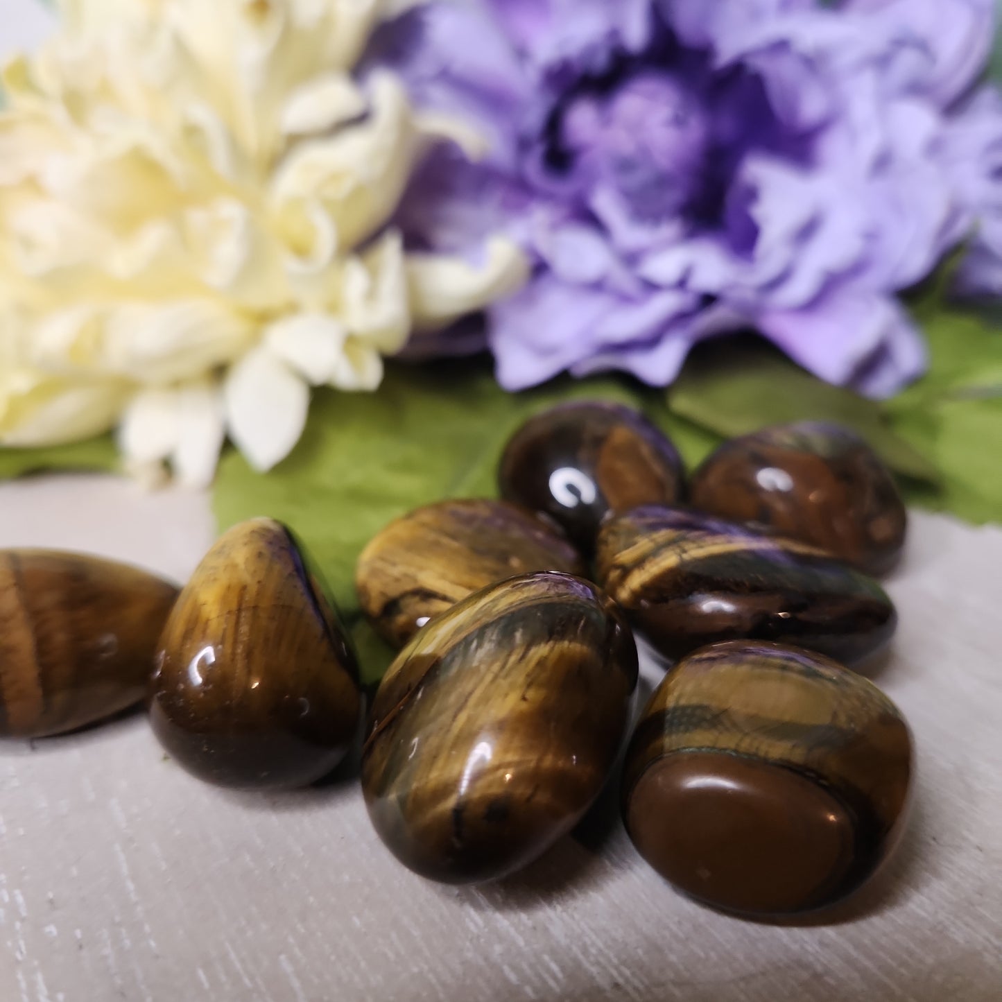Tiger eye tumble