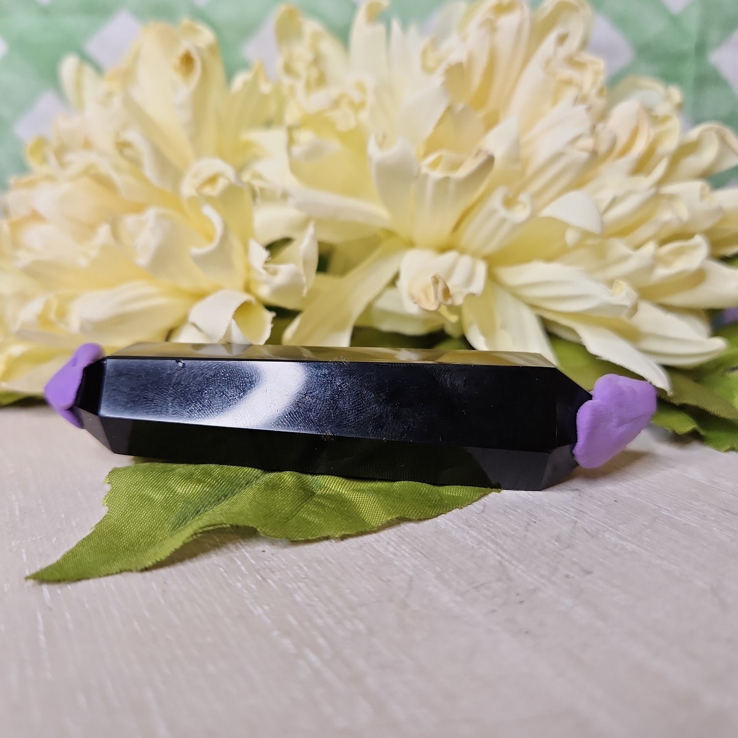 Black obsidian double point (a)