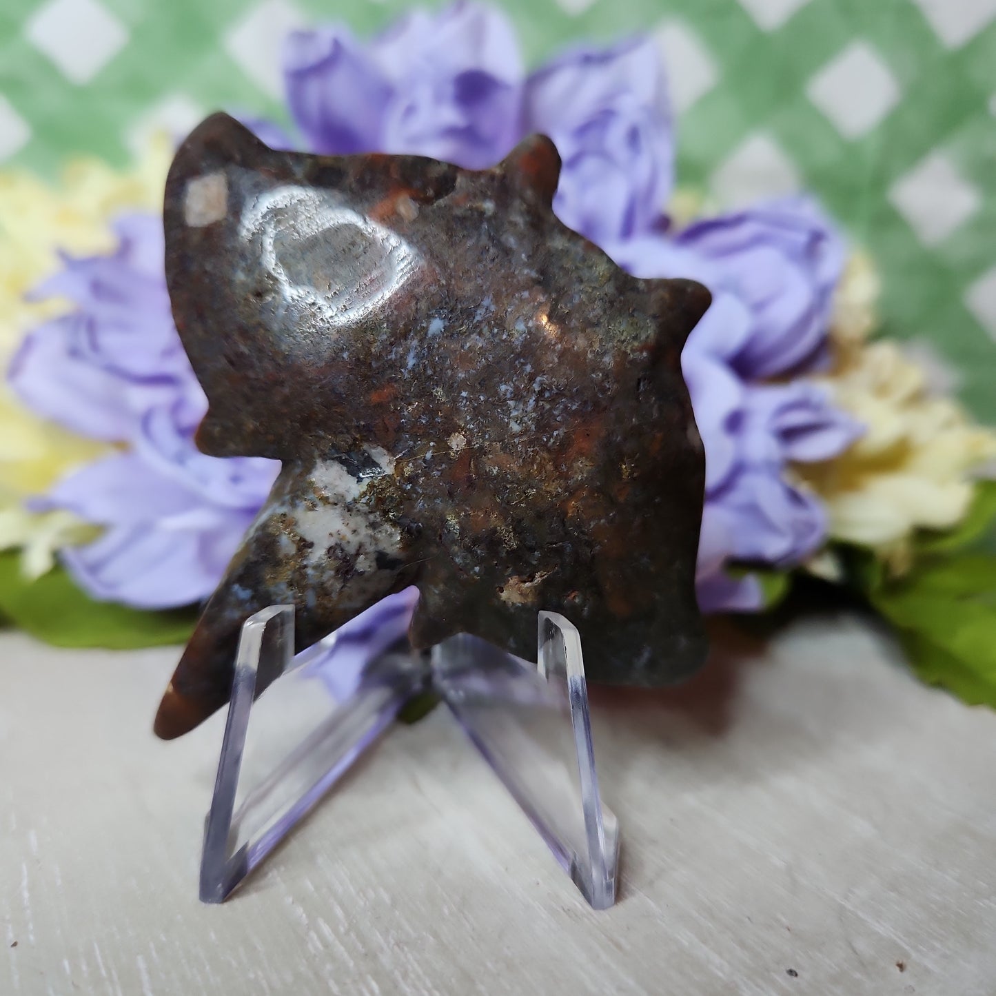 Ocean Jasper stingray carving
