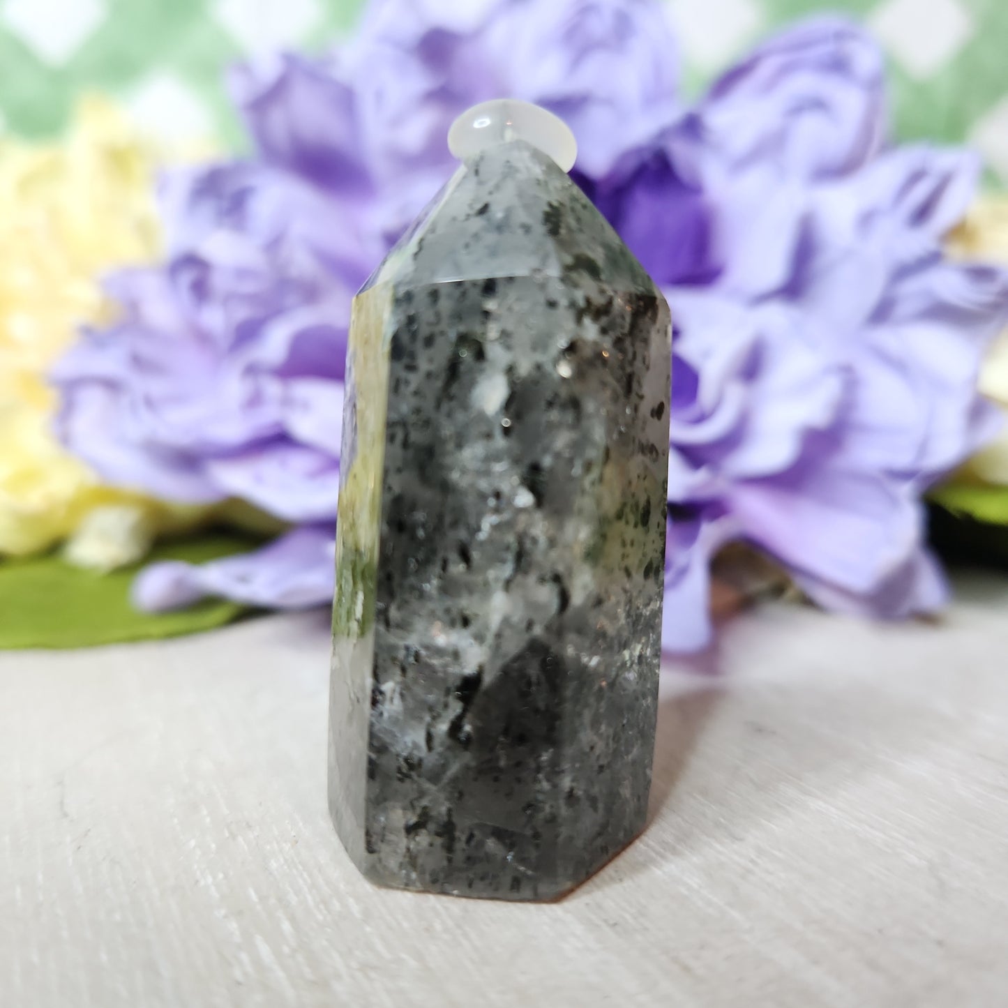 Green tourmalinated quartz tower