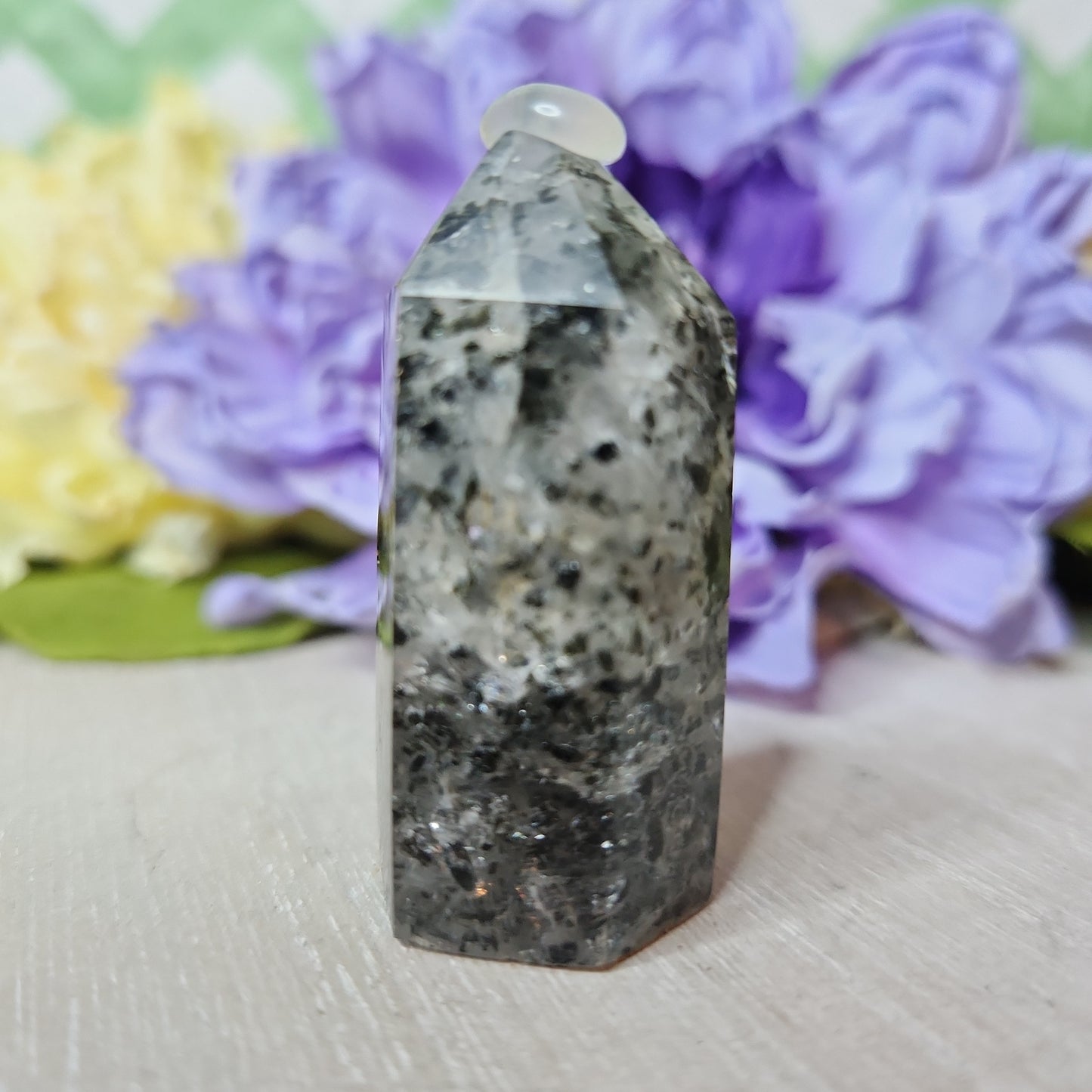 Green tourmalinated quartz tower