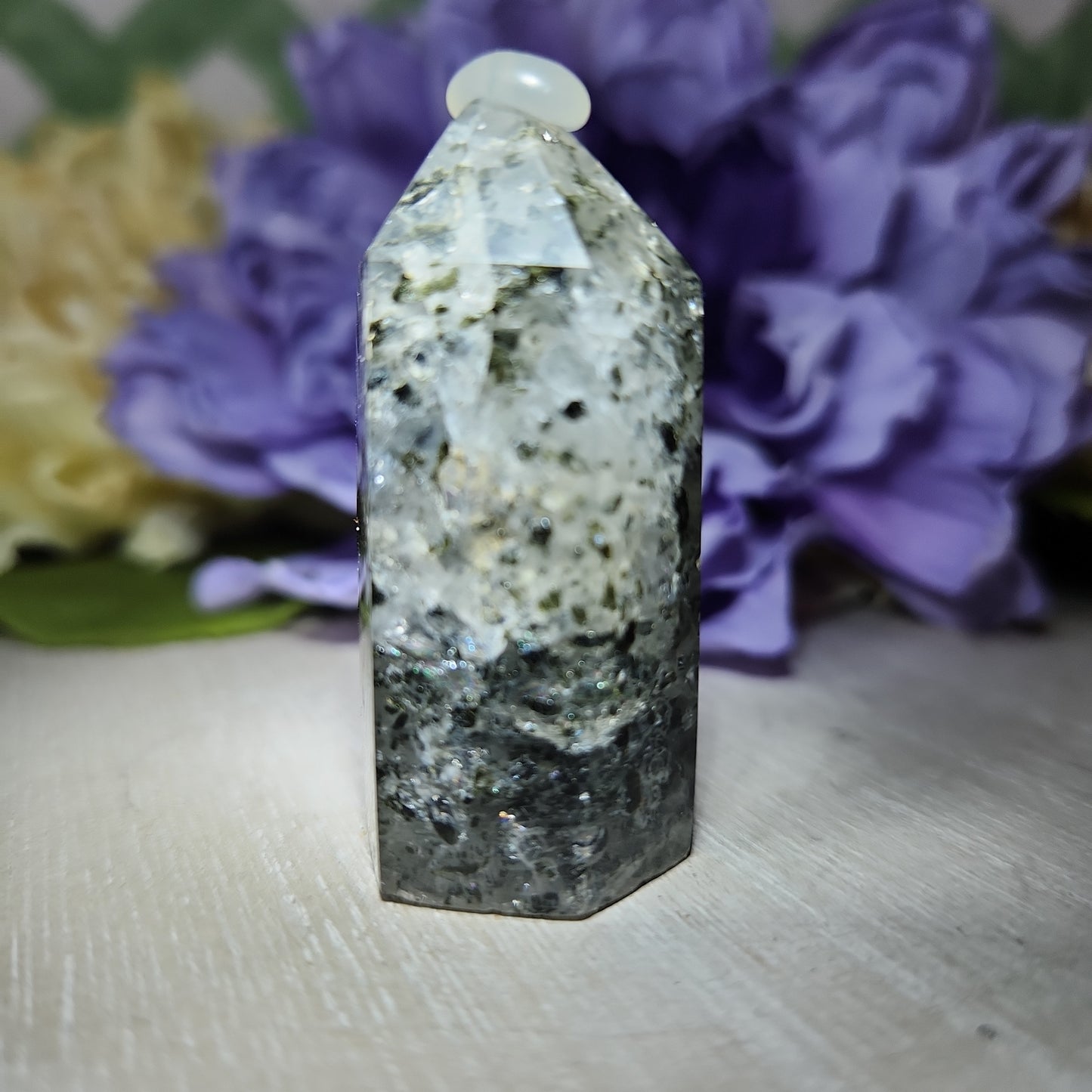 Green tourmalinated quartz tower