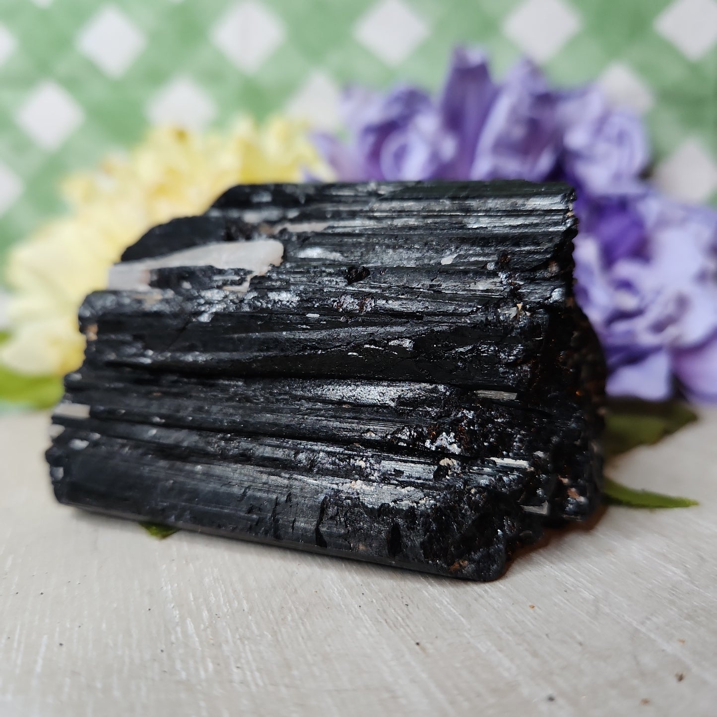 Black tourmaline specimen (d)