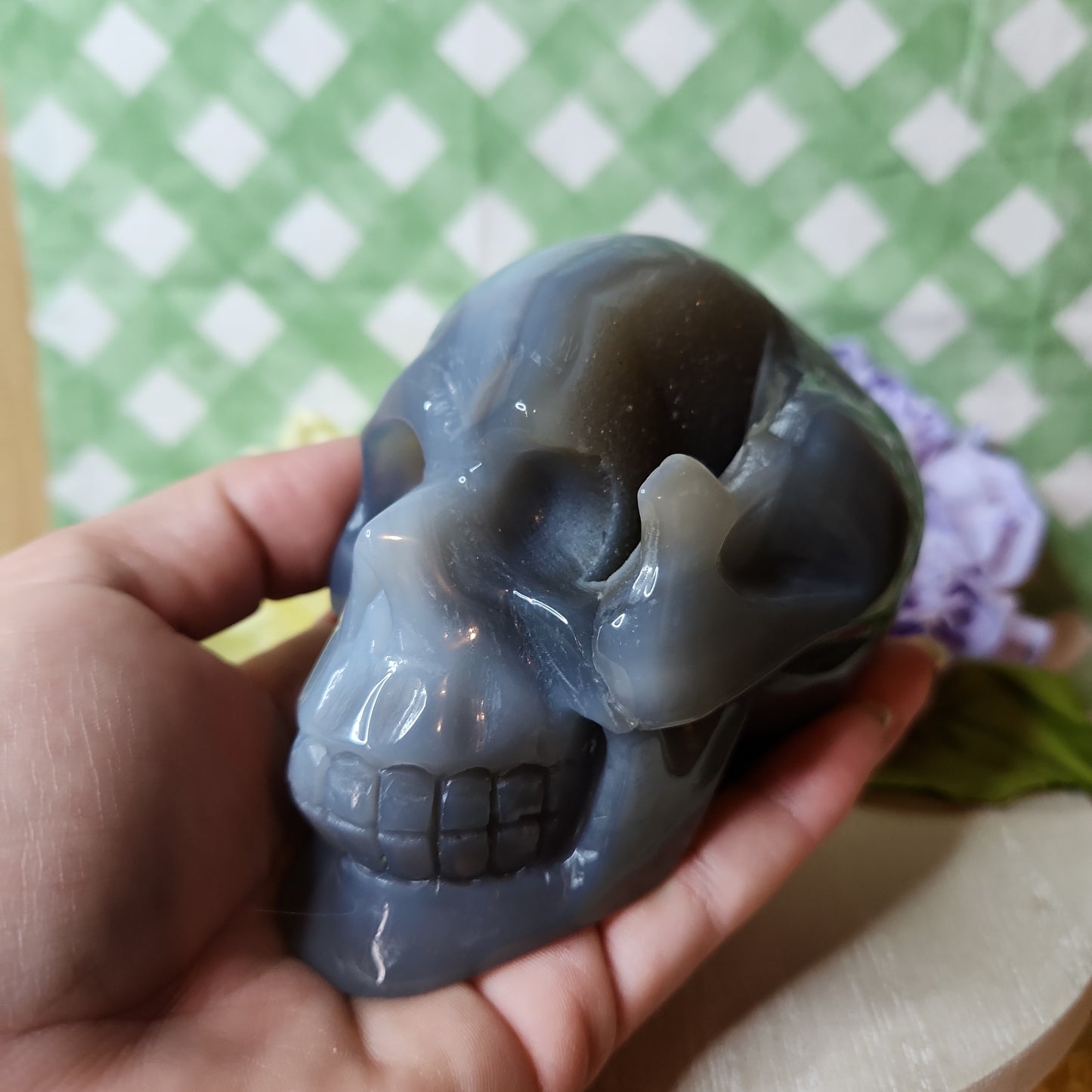 Druzy agate skull carving