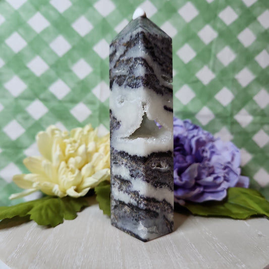 Purple sphalerite tower (b)