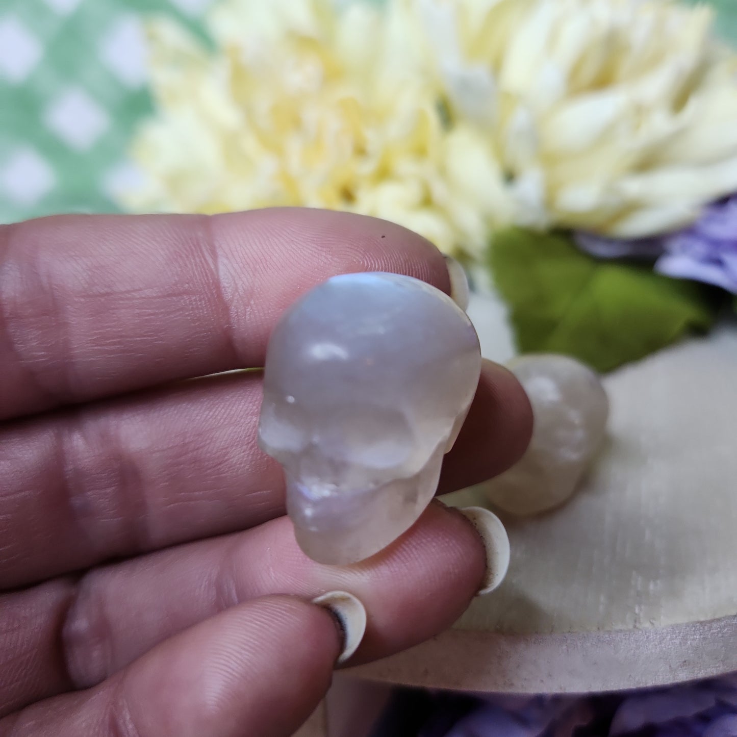 Moonstone mini skull carving