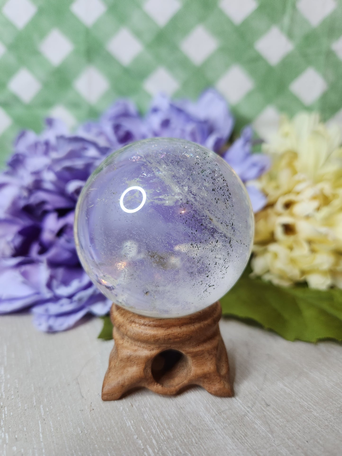 Clear quartz sphere (b)